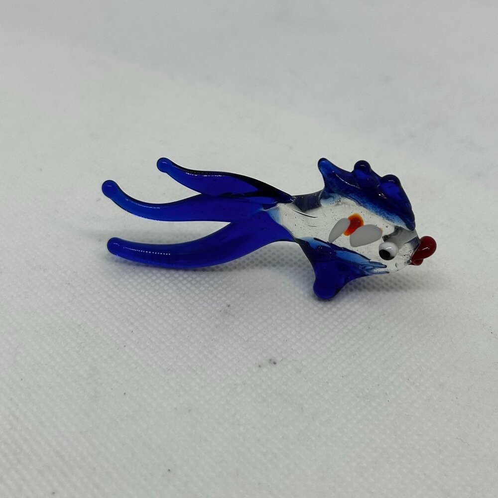 Vintage Miniature handblown glass fish figurine